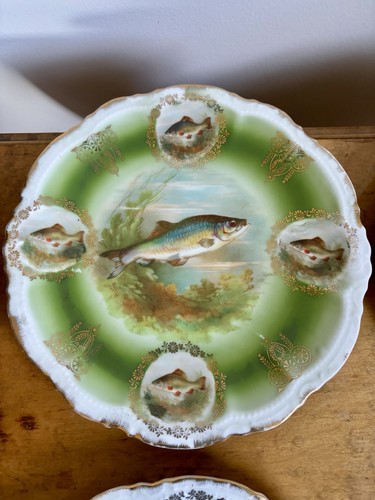 Vintage PM Bavaria Fish Plates, 9” Diameter, 24K Gold Gilt, Set of 4, RARE - Picture 2 of 11