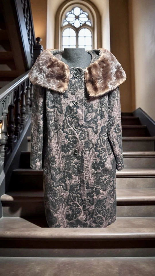 Costo de tapiz brocado voluptuoso vintage años 60 con cuello de visón Foto 2 de 4