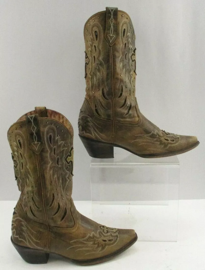 Snip toe sale cowgirl boots