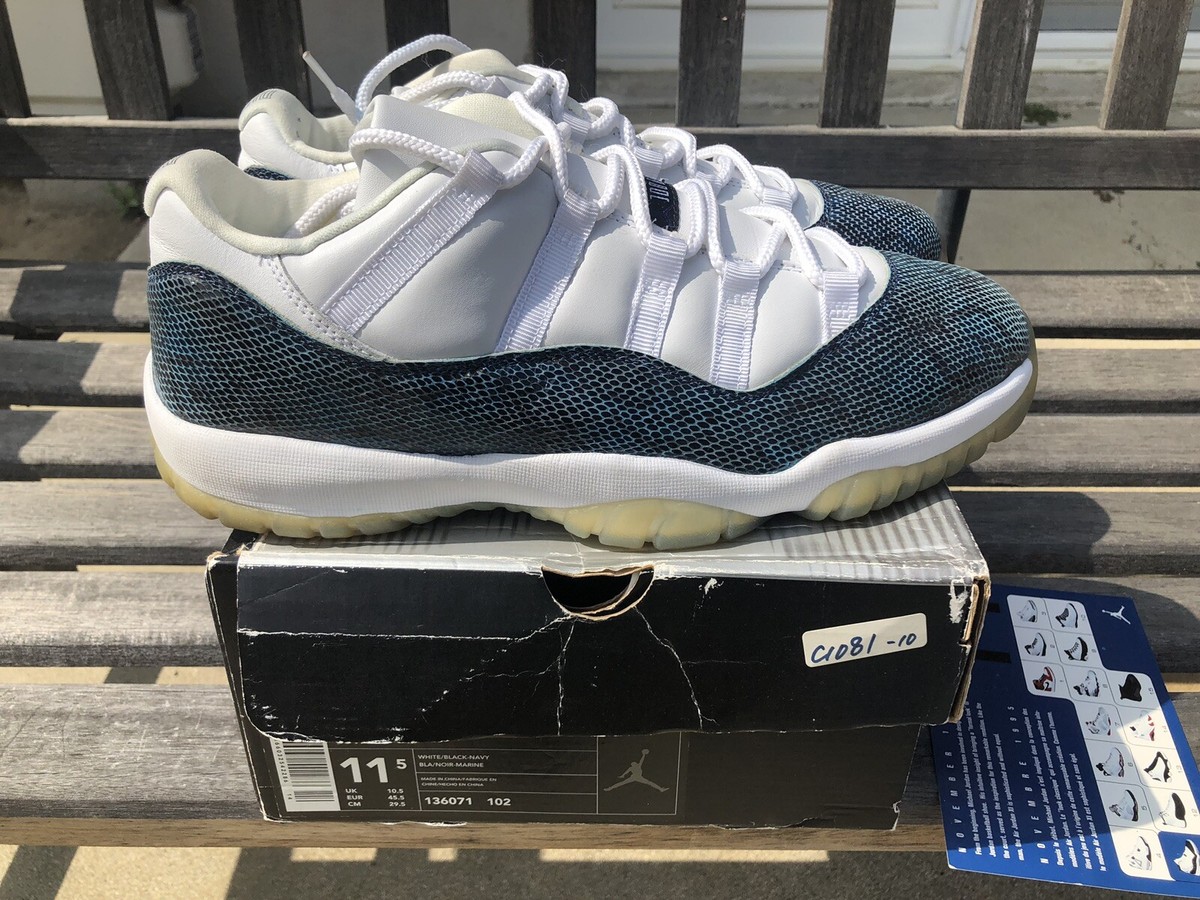 Air Jordan 11 Snake Low: Navy Snakeskin (2001): 136071-102 Air Jordan 11 Snake Low: Navy Snakeskin (2001): 136071-102