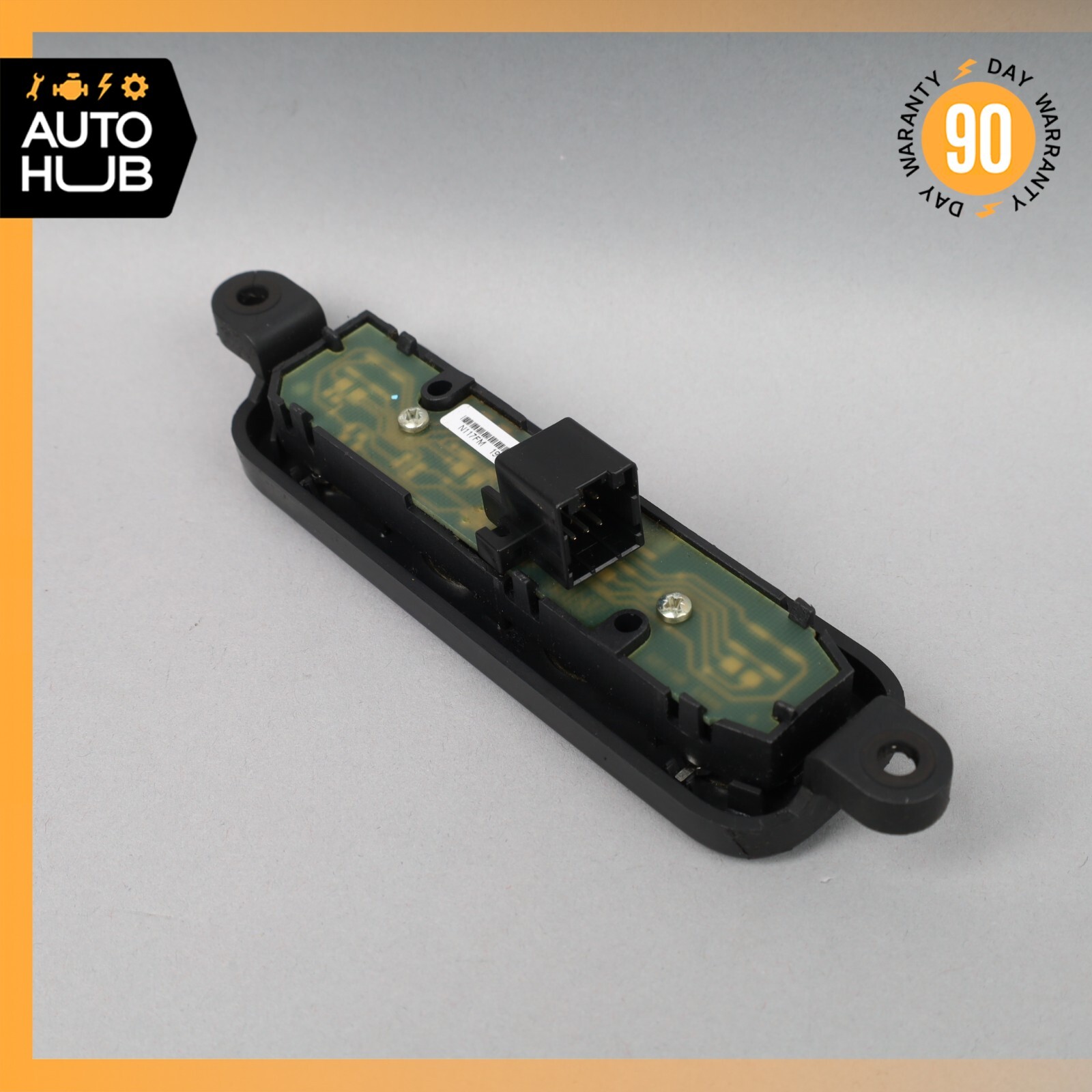 03-13 Maserati Quattroporte M139 Rear Center Console Switch Control OEM