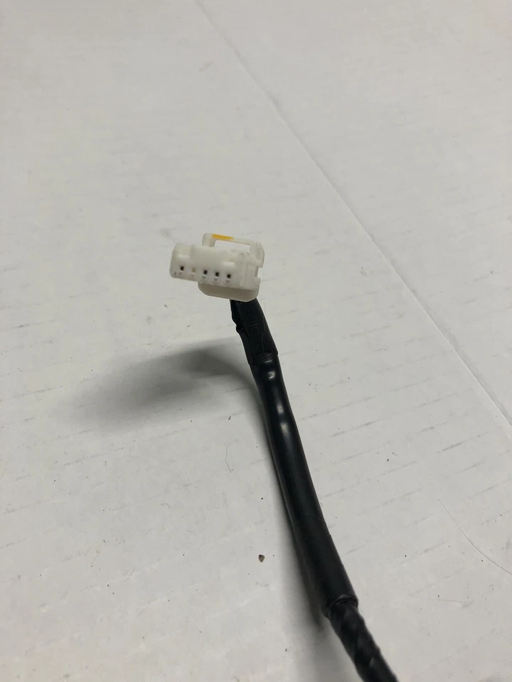 Mazda 3 2014-2016 cámara de visión trasera con cable estacionamiento sedán solamente Foto 2 de 4