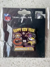NEW MINNESOTA VIKINGS CHICAGO BEARS GAME DAY LAPEL PIN NFL 12/28/2014