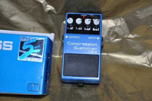Pedal de efectos para guitarra Boss CS-3 Compression Sustainer - Imagen 2 de 8