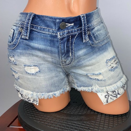 Boo Pockets Fringe Hems Festival 