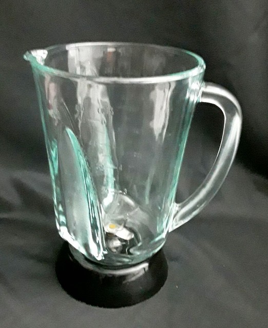 Hamilton Beach OEM 48oz/6 Cup Glass Wave Action Blender Jar, Base