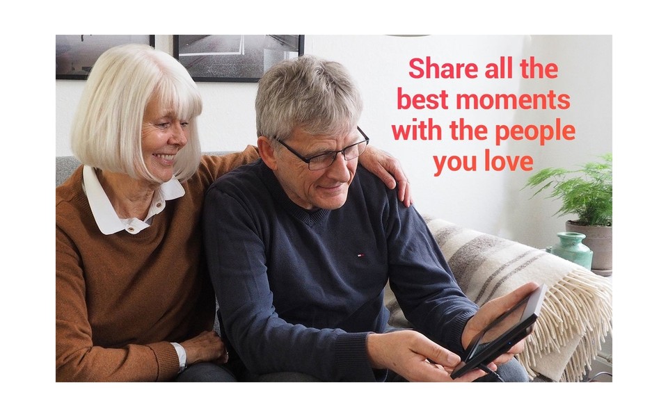 Feelcare 10 Inch WiFi Digital Picture Frame Electronic, Wall