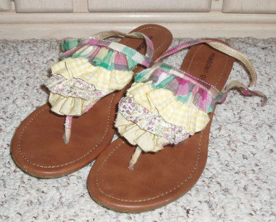MADDEN GIRL 'Kaviar  Ruffle Fabric Thong Style Strappy Sandal~Multi Lite~Size 10