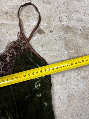 Mini robe vintage 2006 Dolce & Gabbana velours vert dentelle - Photo 19/19