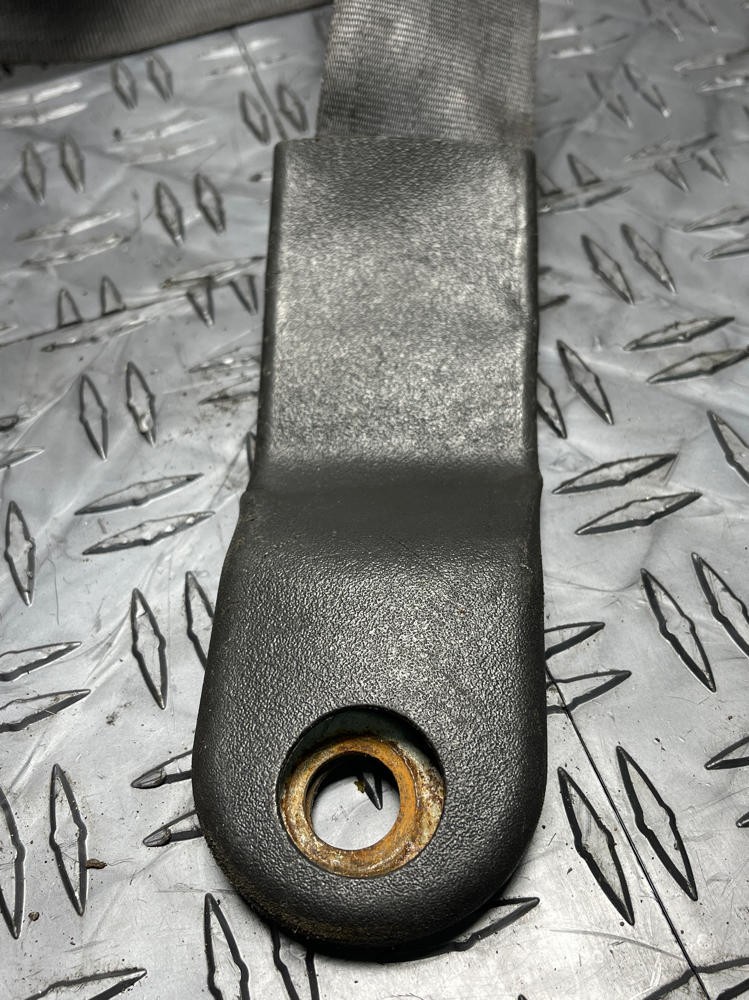 Ford GT 1999-2004 Front Left Seat belt