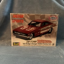 Revell Motor Sports Chi-Town Hustler  69 Dodg...
