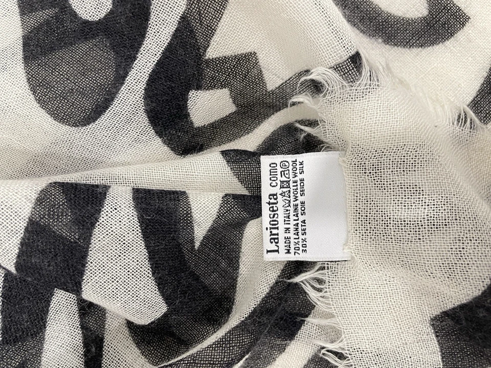 Y1# Moschino Italia Lana Seda Bufanda Negro Blanco Paz Símbolo Estampado Flecos Envoltura Foto 2 de 4