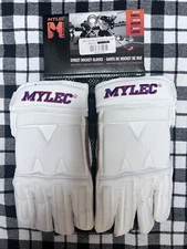 Mylec (NEW) MK3 Dek/Roller 🏒Street Hockey Player Gloves WHITE  Medium New