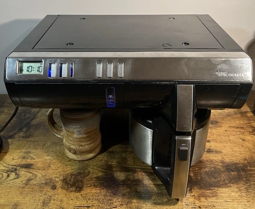 Black & Decker Spacemaker SDC850 Under Cabinet Coffee Maker With Hardware *READ*