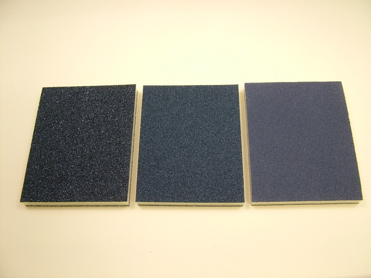 Pack of 3 Assorted 60/100/200 Sponge Sanding Pad Soft Foam Sponges - 123x98x13mm