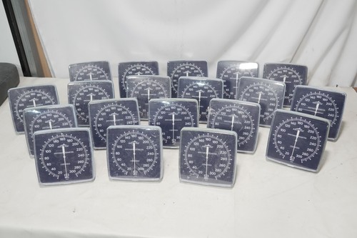 Lot of 19 Medline sphygmonanometers as pictured