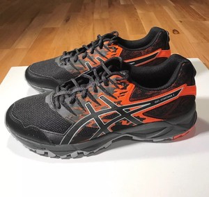 asics senderismo hombre