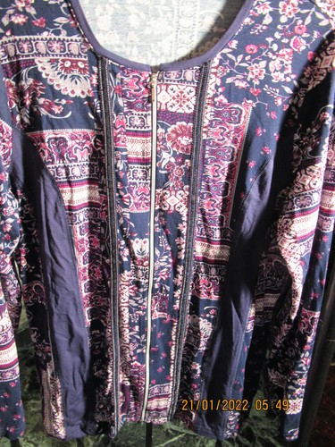 Damen Shirt Dress In  Gr. 44 tolle Farben mit Reißverschluß TOP. - Bild 1 von 7