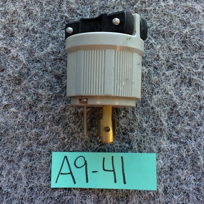 Arrow Hart Turn & pull Locking Plug 30A. 125V Grounding Plug