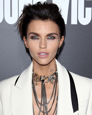SEXY RUBY ROSE 8x10 PHOTO *