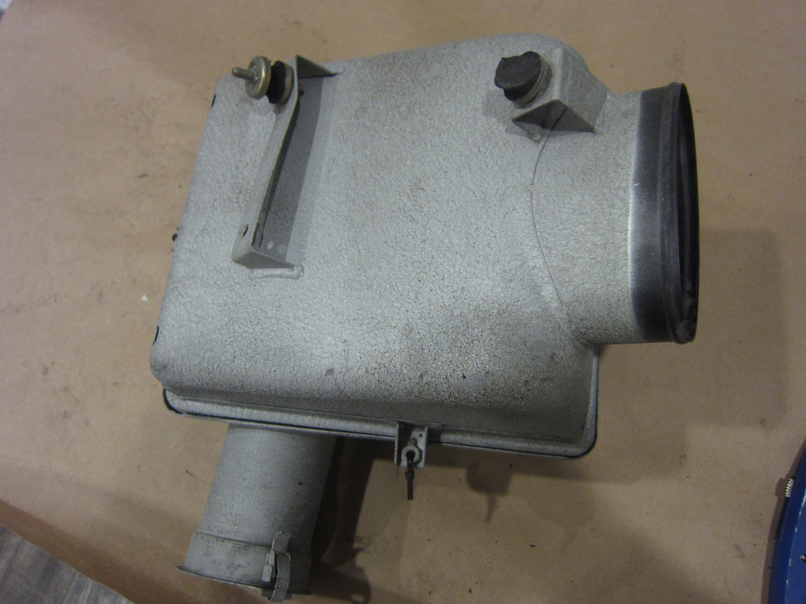 Ferrari 512 TR  -  RH Air Cleaner Box - Part # 148719