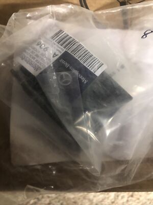 Mercedes Part: 906 815 10 00