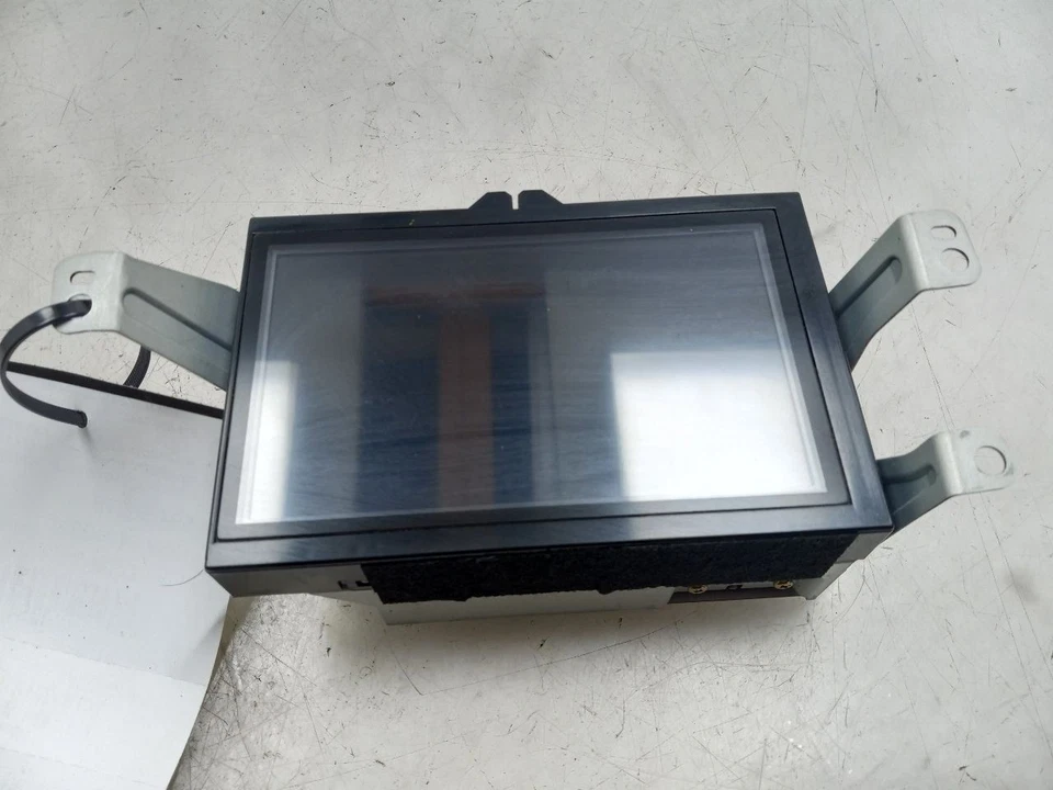 99-03 LEXUS RX300 3.0L AWD AT RADIO / STEREO INFOTAINMENT DISPLAY SCREEN - Image 2 of 4