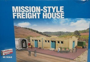 Walthers 933-2921 HO Cornerstone Series Mission-Style Freight House Building Kit