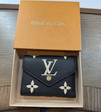 Louis Vuitton Victorine Wallet Monogram Pattern