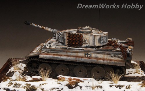 Ganador del premio Construido Academia 1/35 Legendario Michael Wittmann Tiger S04 Diorama - Imagen 4 de 24