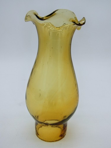 Vintage 9" Amber Oil Lamp – Jesus Walks on Water Scene – Hong Kong - Picture 10 of 10