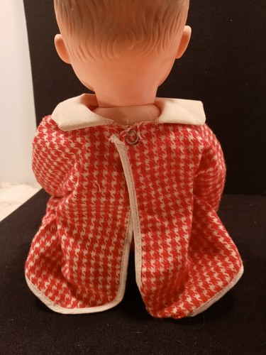 Vintage Hard Plastic doll with voice box in back. Not working. - Picture 5 of 6