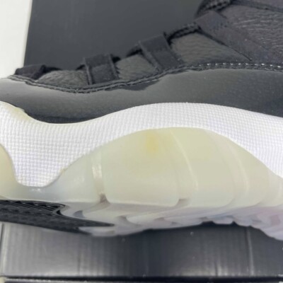 Air Jordan 11 Retro 72-10 378037 002 Black/Black-Varsity Red Size