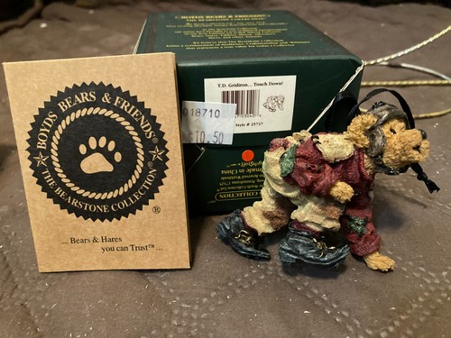 Boyds Bears Football Player Bear Ornament - T.D. Gridiron...Touch Down! 1E - Picture 3 of 4