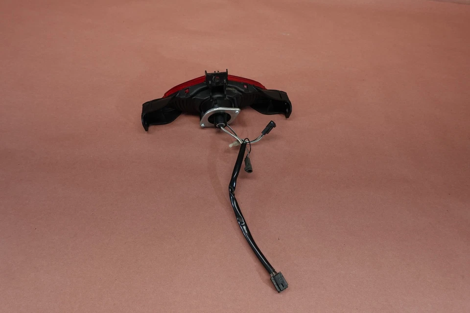 12-15 Luz trasera luz freno trasero Suzuki VSTROM 650 DL650 Foto 4 de 4