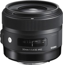 Sigma DC 30mm f/1.4 HSM Art Lens