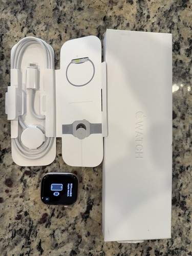 Apple Watch Series 10 46 mm GPS, or rose