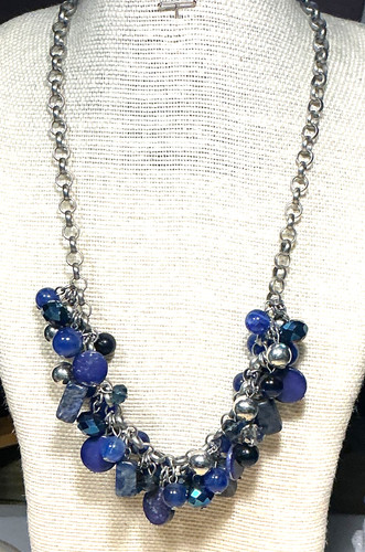 Fashion Necklace Blue swirl faux Sodalite MOP Coated Blue Cluster Silver Lot 97A