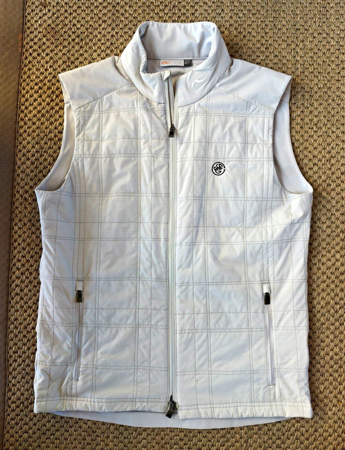 KJUS SFGC Rowan Insulated Vest Men’s Light Gray Full Zip Quilted Golf Size 50 - product detail image 2