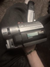 Sony DCR-TRV310 Digital8 Hi8 Video8 Handycam Camcorder