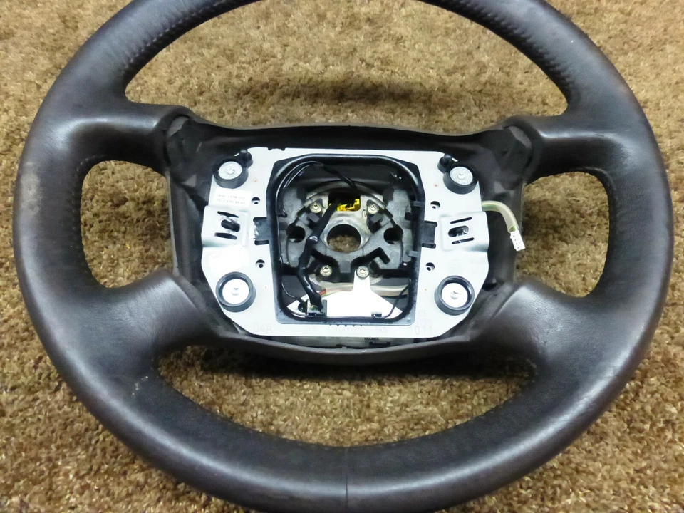 AUDI A6 C5 1998 1999 2000 2001 - VOLANTE CUERO 4 RADIOS - CABERNET Foto 2 de 4