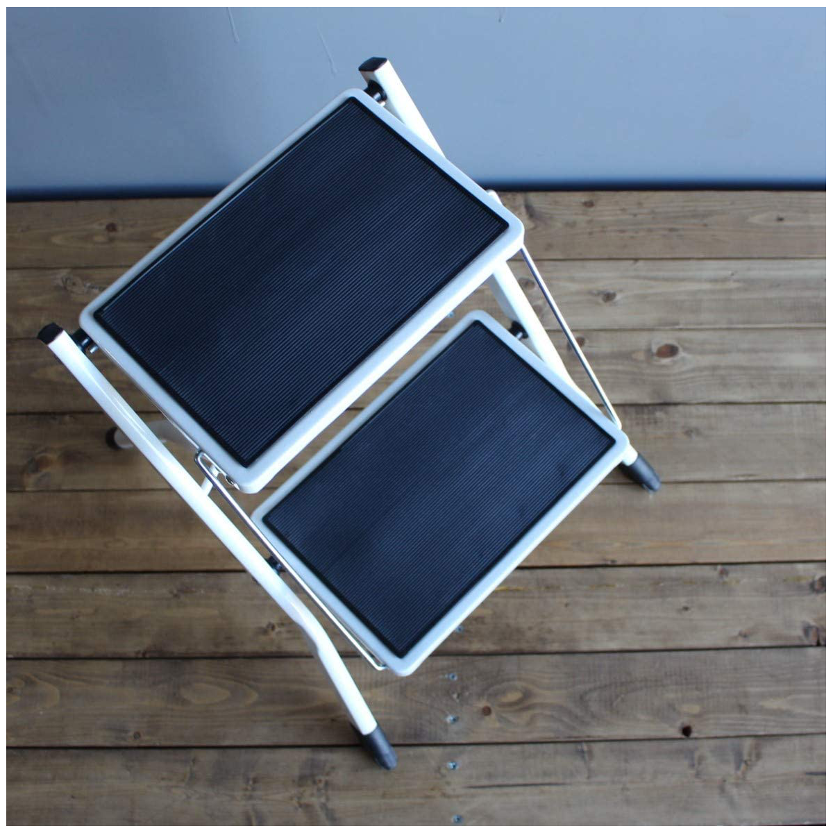 AZUMAYA Folding Step Stool - 15.4 Inch Height, Brown Polypropylene, Holds Up To 180 Lbs