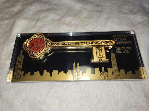 1973 the Drake "Welcome to Chicago" Key Lucite Plaque 1st Annual Key Conference