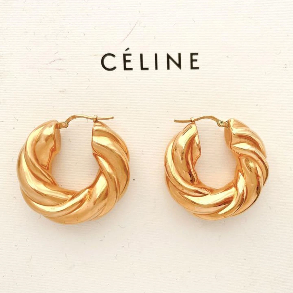 セリーヌ CELINE ピアス Twisted Hoops | givebacktickets.com