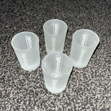 4x Schnapsgläser der Marke Jägermeister - weiß mattiert - geprägtes Logo - 4cl