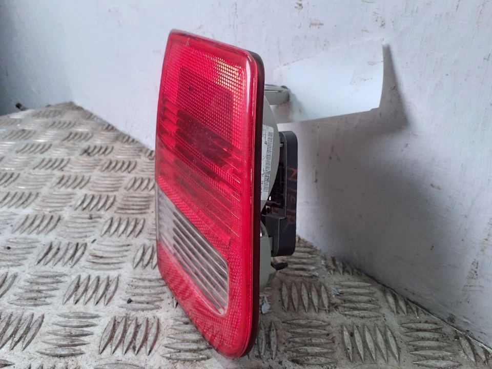 SAAB 9-3 MK2 2002-2006 N/S Passengers Left Rear Taillight Tail Light Inner - Image 2 of 4