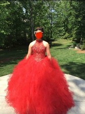 Quiceañera dress, used one time, in great condition ! Size small