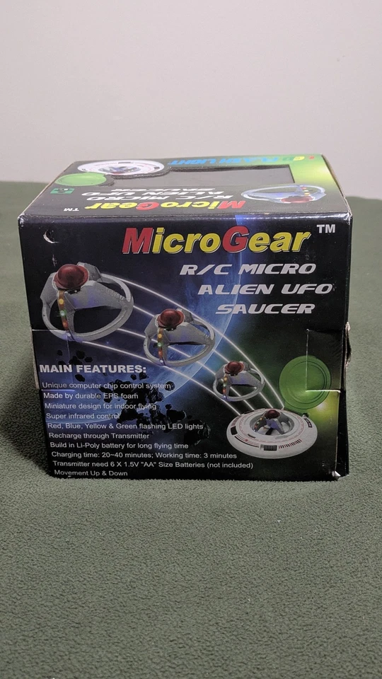 Micro Gear R/C Micro Alien UFO Saucer New In Box Flies Up and Down w/LED lights - Image 2 of 3