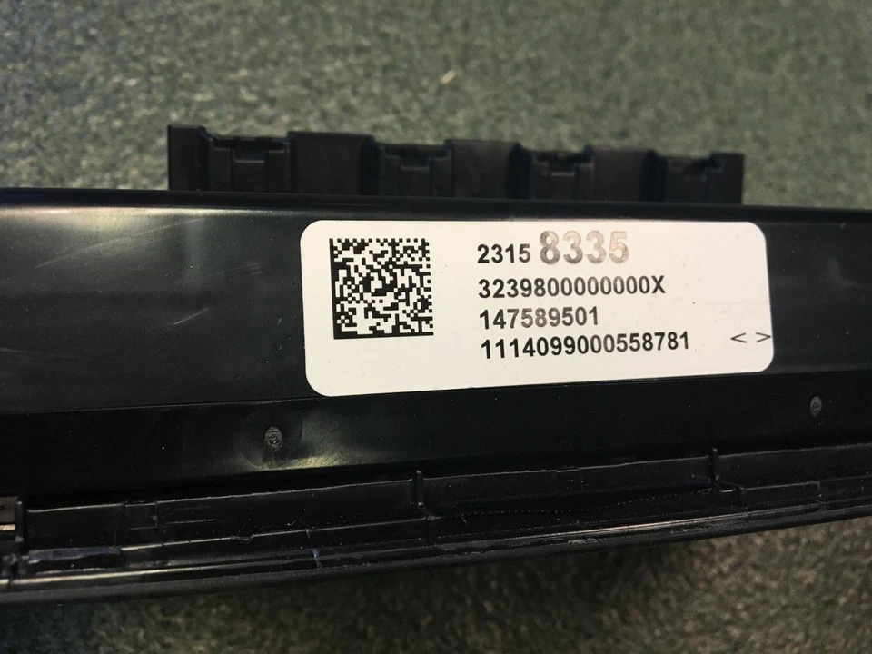 BUICK ENCLAVE 2013 CONTROLADOR DE CALEFACCIÓN/AC estante delantero Foto 4 de 4