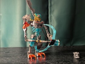 LEGO BIONICLE: Skull Warrior (70791) with Mask of Ice